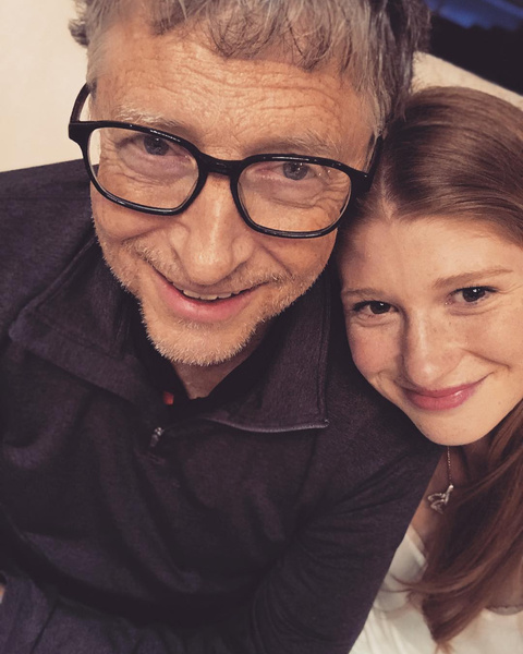 Видео дня: Билл Гейтс с дочерью танцуют в TikTok