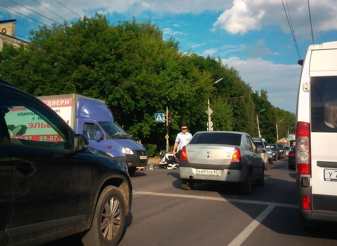 На Касимовском шоссе произошло серьезное ДТП с участием мотоцикла | ya62.ru