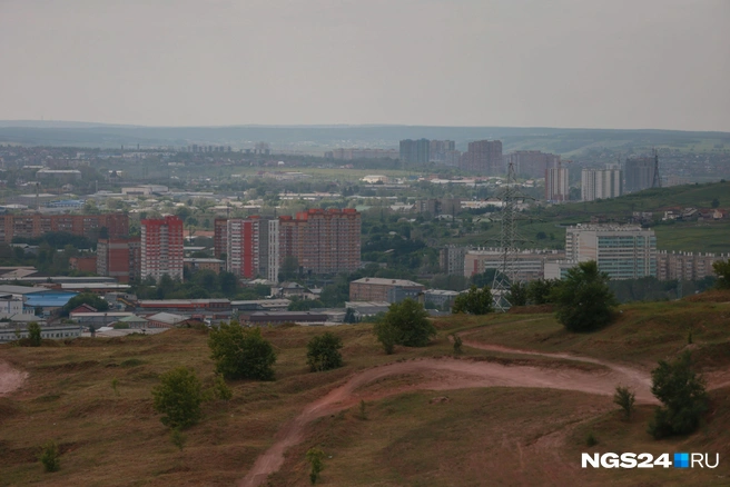 Над городом нависает дымка  | Источник: Мария Ленц / NGS24.RU 