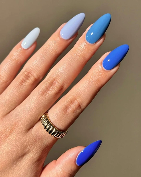 Источник: avrnailswatches