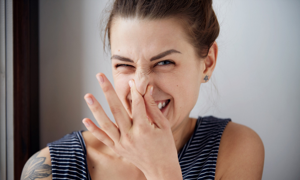 газы аммиак. запах тела и болезни человека. специфический запах от человека. специфический запах от человека. неприятный запас изо рта.