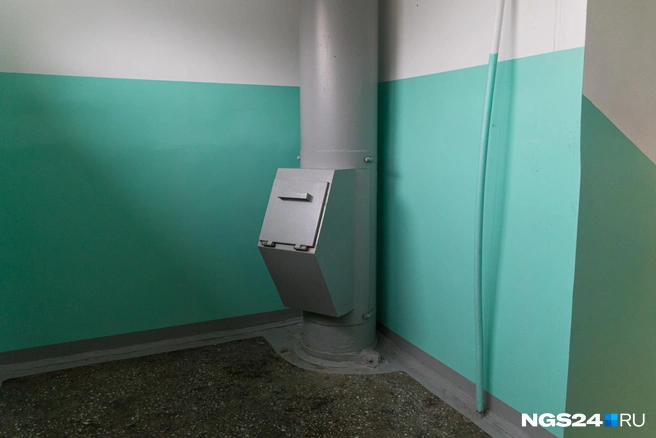 По опыту изучения подъездов, оценивать чистоту нужно в первую очередь по мусорной камере | Источник: Мария Ленц / NGS24.RU