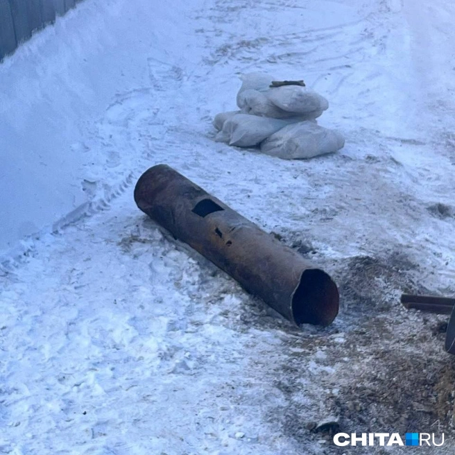 Тот самый кусок центральной теплотрассы, который пришлось менять после порыва | Источник: Александр Хамраев / CHITA.RU