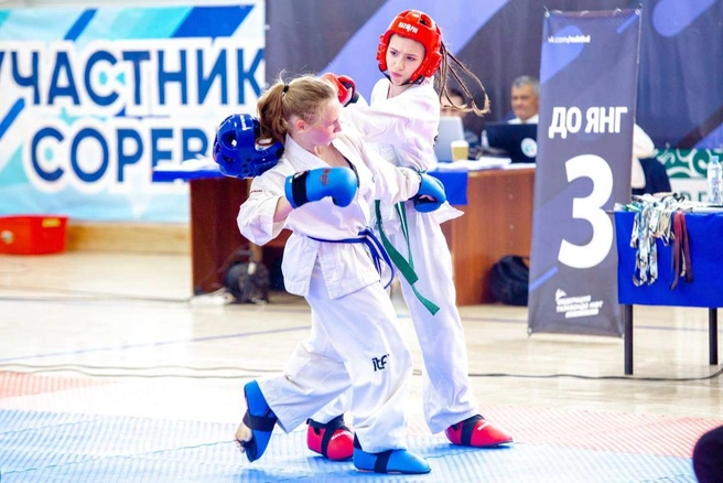 …но и девочки | Источник: КБИ «Звездный»