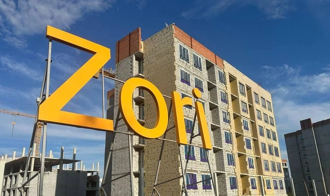 Офис продаж расположен прямо в новом микрорайоне | Источник: ZORI 