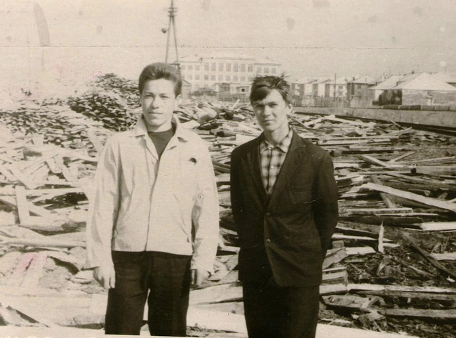 Парни из Берегового. Фото 1960-х  | Источник: pastvu.com