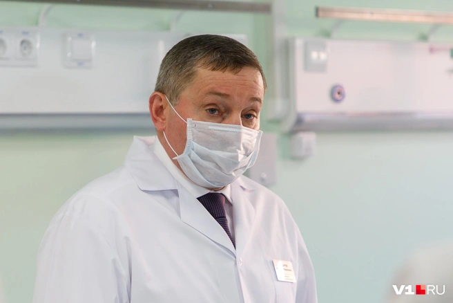 Помните то время, когда без маски даже на улицу было не выйти? | Источник: Алексей Волхонский / V1.RU