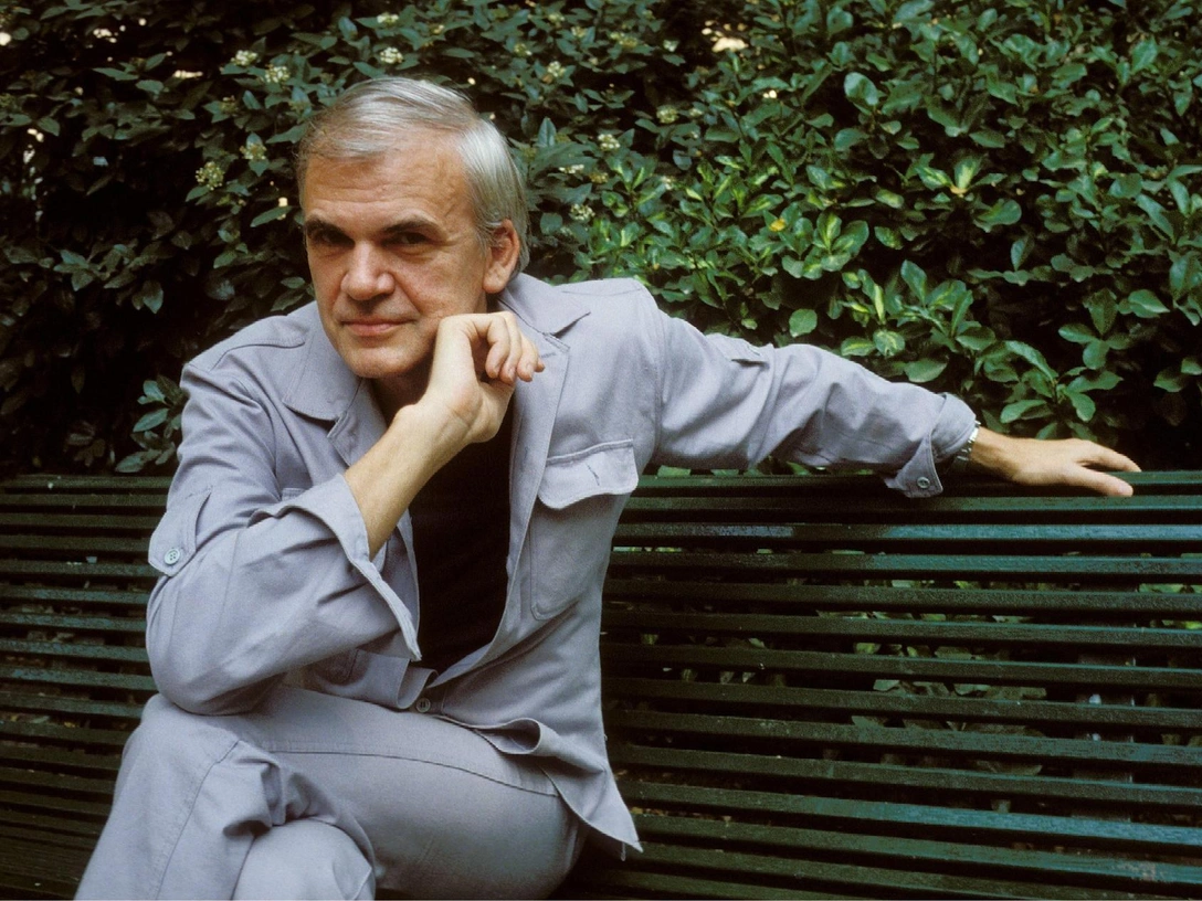 Милан Кундера в Париже (1984) | marieclaire.ru