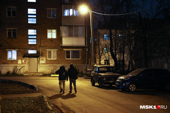 Мужчину открыл стрельбу по школьникам в московском Гольяново | Источник: Артём Устюжанин / MSK1.RU