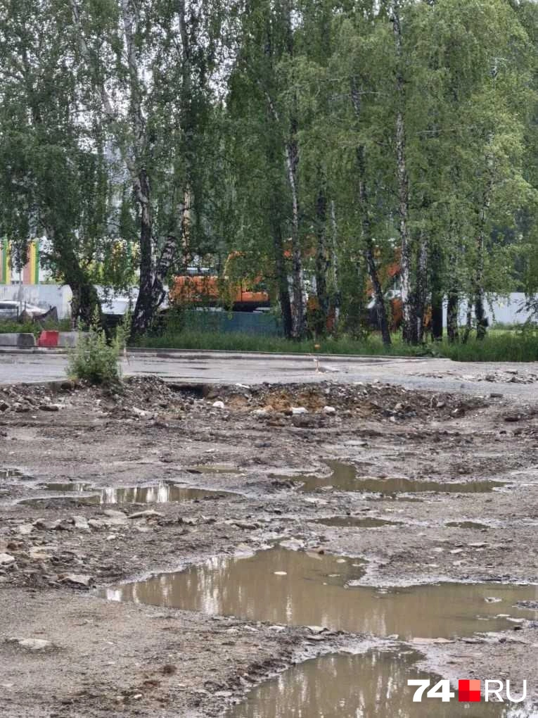 Улице Клайна в мэрии обещали пристальное внимание  | Источник: читатель 74.RU