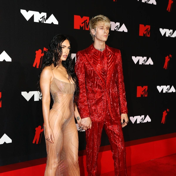 Меган Фокс и рэпер Machine Gun Kelly на церемонии вручения премии MTV Video Music Awards 2021&nbsp;12 сентября в Бруклине, Нью-Йорк | Источник: Legion Media