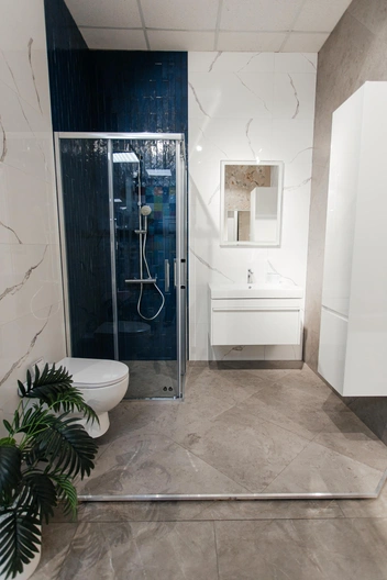 С помощью плитки, мозаики или напольного покрытия можно воплотить любую интерьерную задумку | Источник: Ксения Зимина