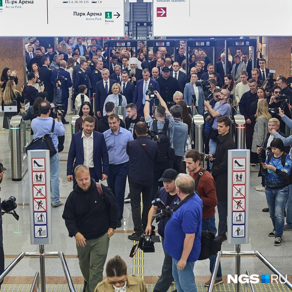 По словам Аркадия Чмыхайло, потоки пассажиров будут регулировать сотрудники станции. Если будут заторы, специалисты примут меры | Источник: Александр Ощепков / NGS.RU