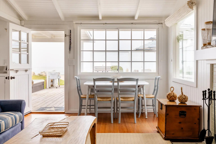 В гостях у Милы Кунис и Эштона Кутчера: пара выставила свой пляжный дом на Airbnb