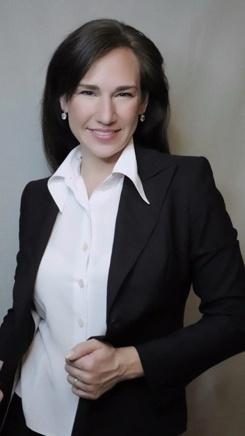 Смирнова Ксения Владимировна работает в «ВЕНУМ» | Источник: Woman.ru