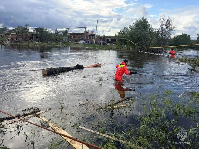 В Кушве подтоплены 4 дома и 25 участков | Источник: МЧС по Свердловской области