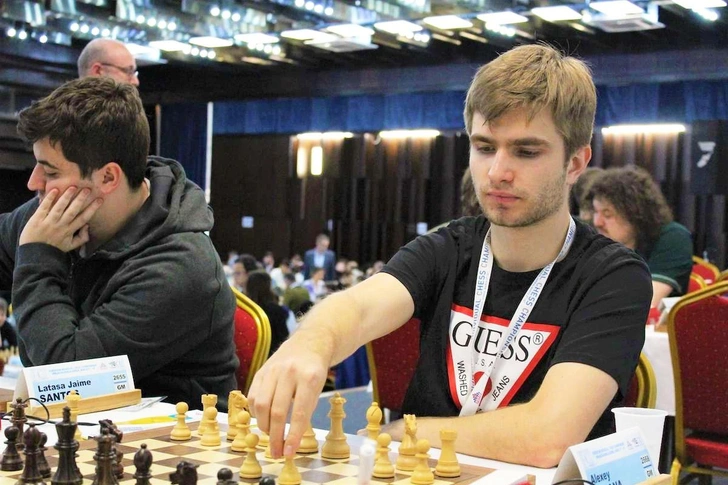 Алексей Сарана выиграл индивидуальный чемпионат Европы по шахматам 2023 года | Источник: eicc2023.com