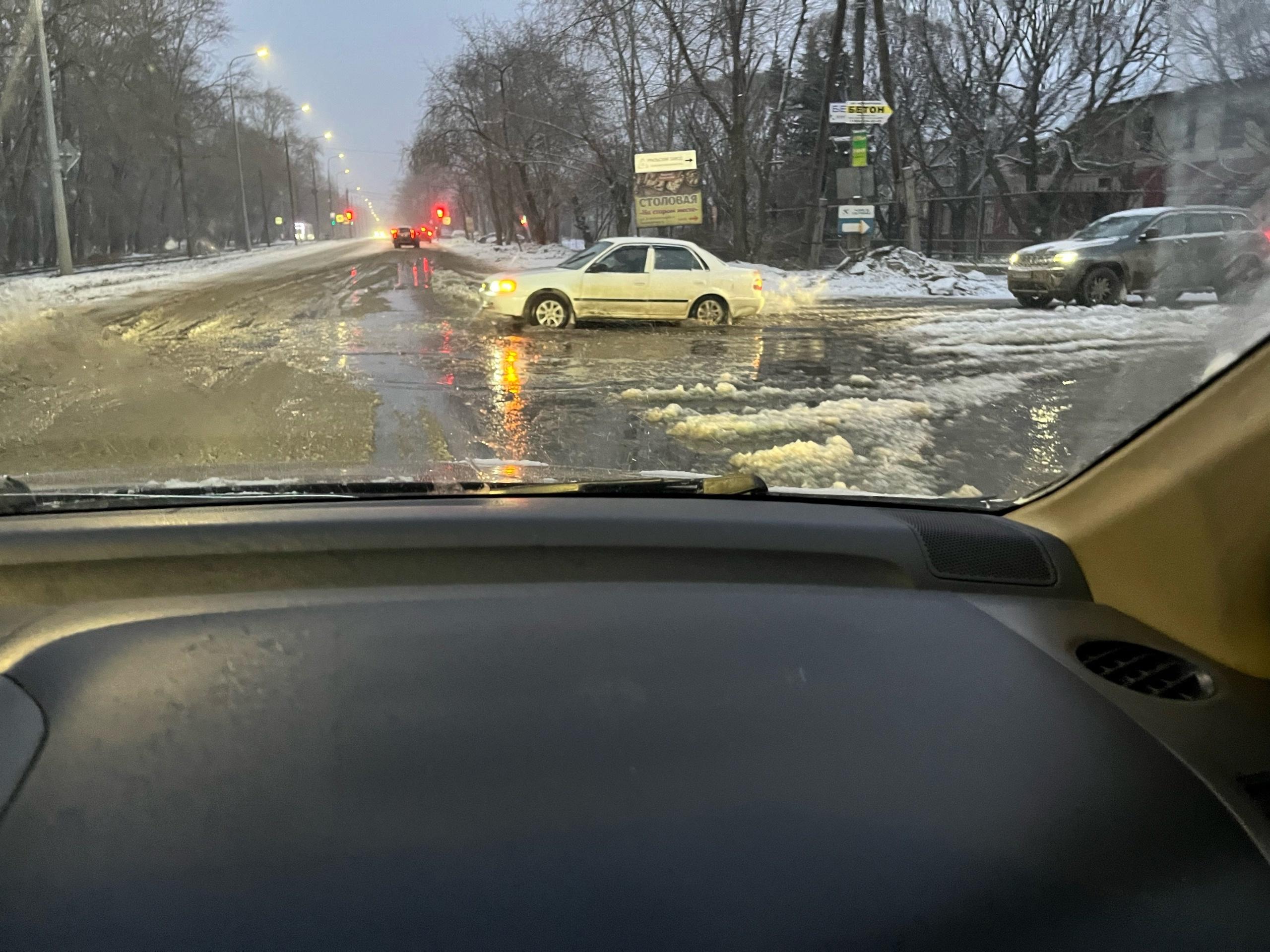 Две сотни зданий в Челябинске оставят без воды из-за коммунальной аварии