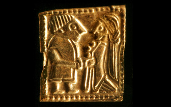 Без богов не обошлось: археологи нашли золотой клад на развалинах языческого храма