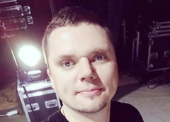 «Мы верили, что он проснется»: клавишник певицы МакSим умер после нескольких недель комы