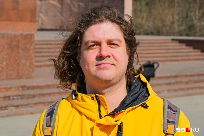 Владу кажется, что запрет только ограничит свободу подростков  | Источник: Тимофей Калмаков / 59.RU