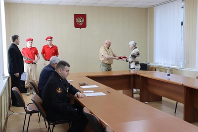 Орден Мужества вручили бабушке погибшего бойца из Лискинского района