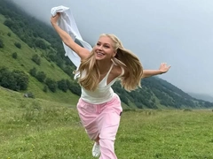 Кристина Асмус сделала откровенное признание о личном: «Я влюблена и счастлива!»