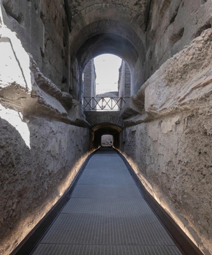 Туннель в прошлое: в римском Колизее открыли проход Коммода