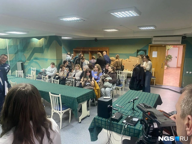 Заседание прошло в актовом зале Октябрьского суда | Источник: Павел Тиунов / NGS.ru