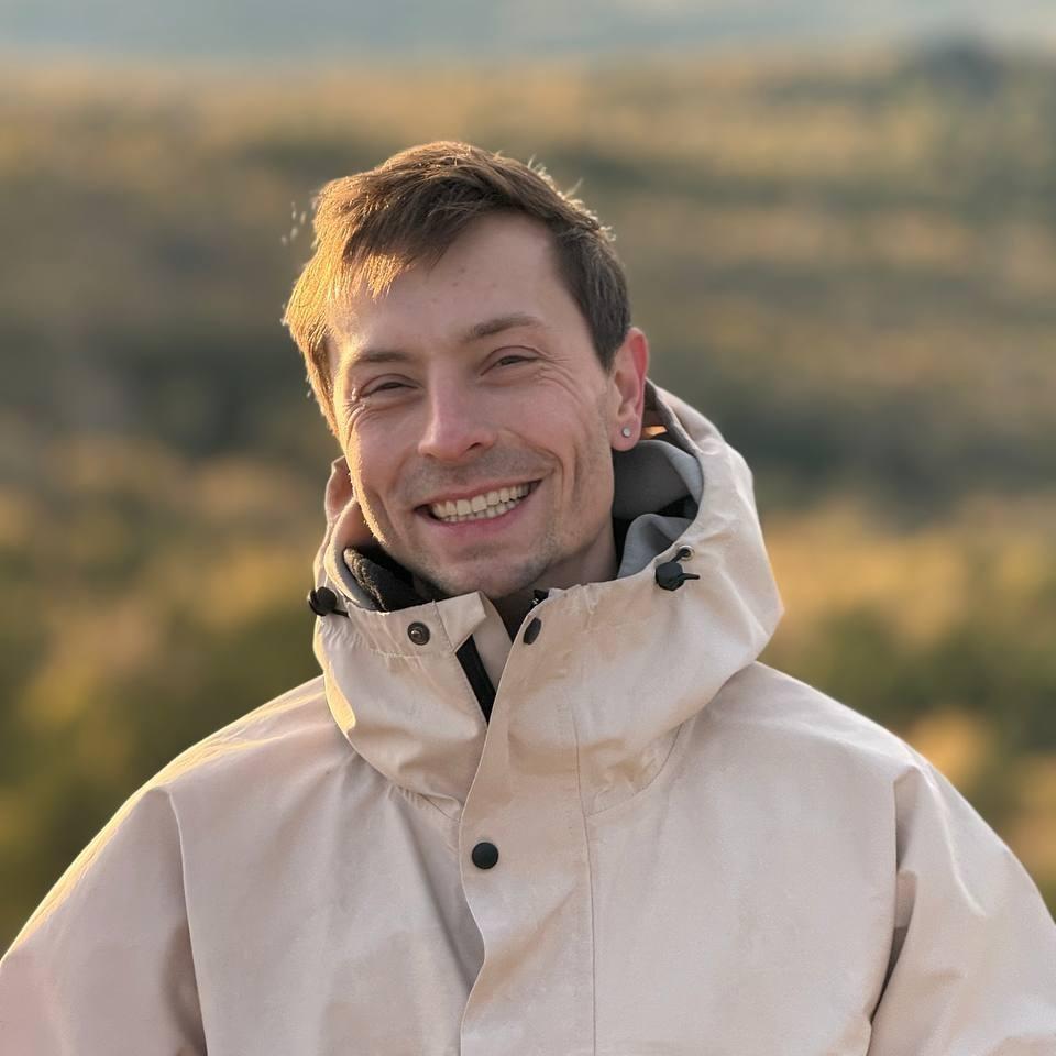 <p>Кирилл Шапров</p>