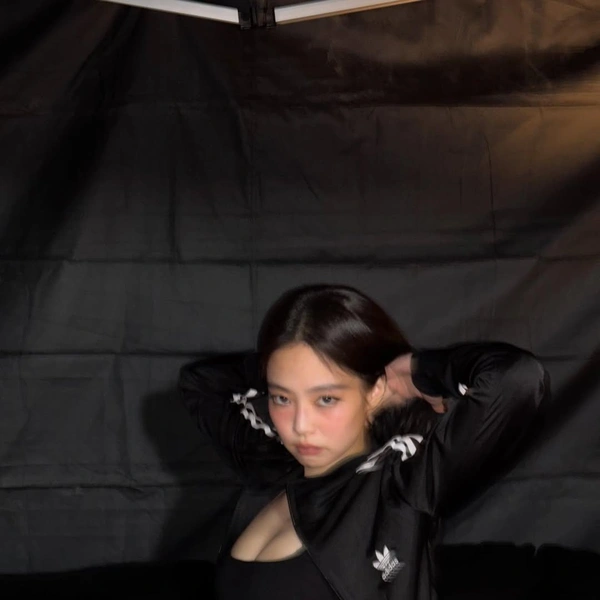 Источник: @jennierubyjane