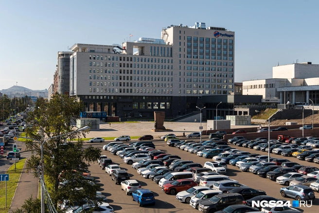 Офис «РусГидро» полноценно заработал в июле | Источник: Мария Ленц / NGS24.RU