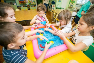 Krasnoyarsk considers extending kindergarten hours to 8 PM