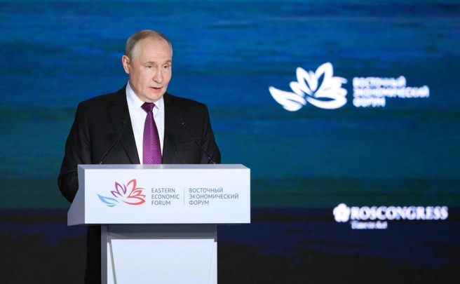 «Мы должны быть ко всему готовы». Путин — о дефиците топлива и защите НПЗ | Источник: Григорий Сысоев, МИА «Россия сегодня» / kremlin.ru