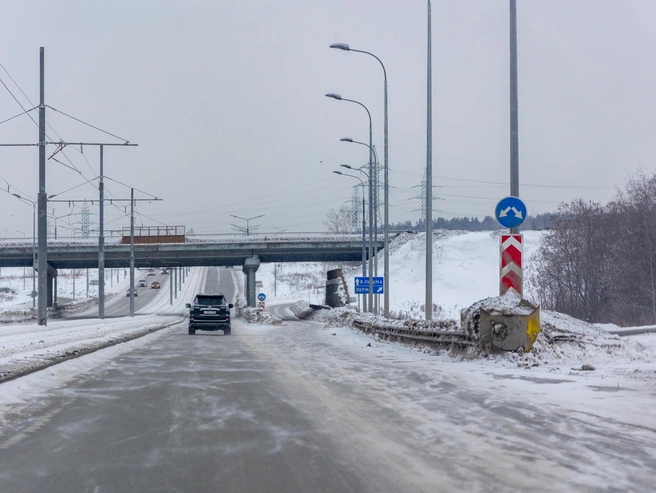Эксперты рекомендуют водителям проявлять повышенную внимательность во время поездок по области. | Источник: Владислав Лоншаков / E1.RU