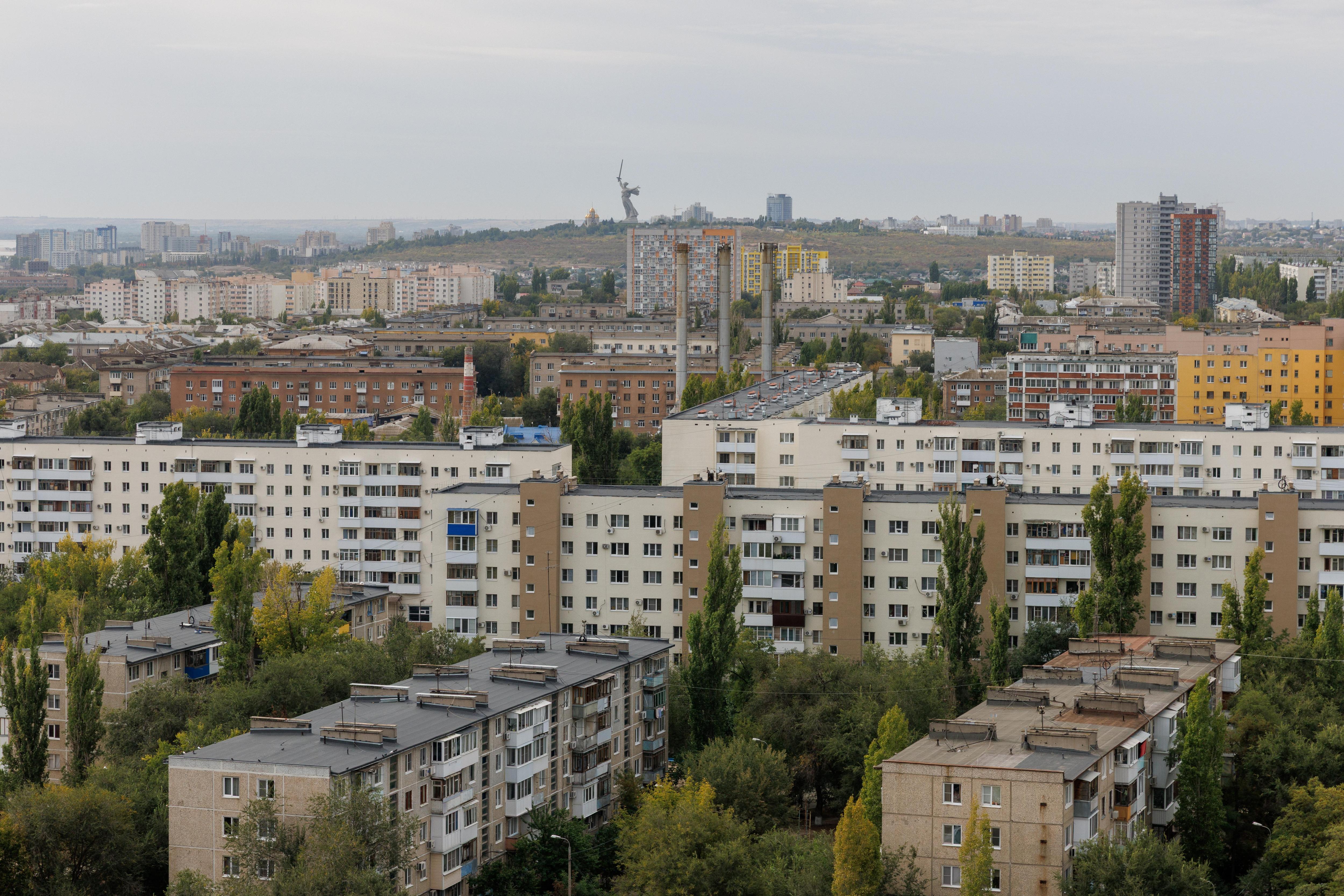 В Волгограде горожане сообщают о громких хлопках, слышимых в трех районах города
