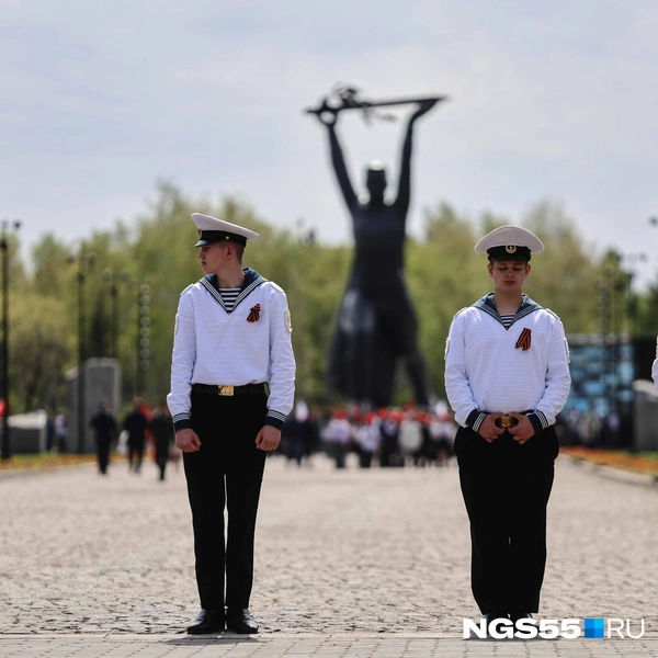 На торжественной части присутствовали юноши в форме  | Источник: Евгений Софийчук / NGS55.RU