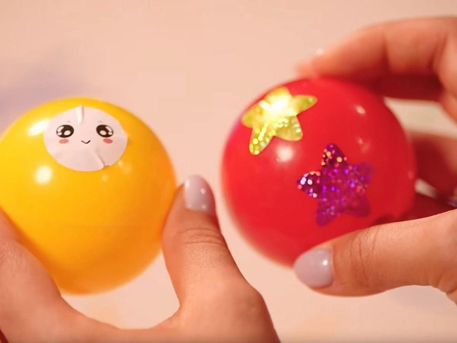 Такие талисманы Аня Покров сделала для Фили и Степашки | Источник: «Спокойной ночи, малыши!» / VK Видео