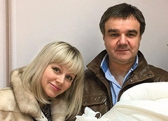 Семья певицы Натали спорит из-за новорожденного малыша
