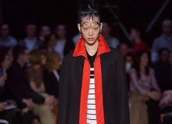 Burberry осень/зима 2019-20, 17 февраля