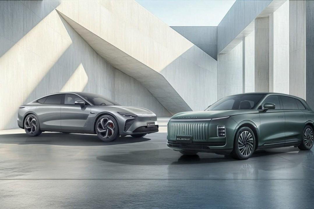 Жоғары сапалы үлкен бөкселер порно