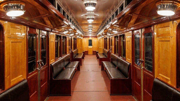 В Москве отреставрировали единственный в мире вагон метро 1927 года