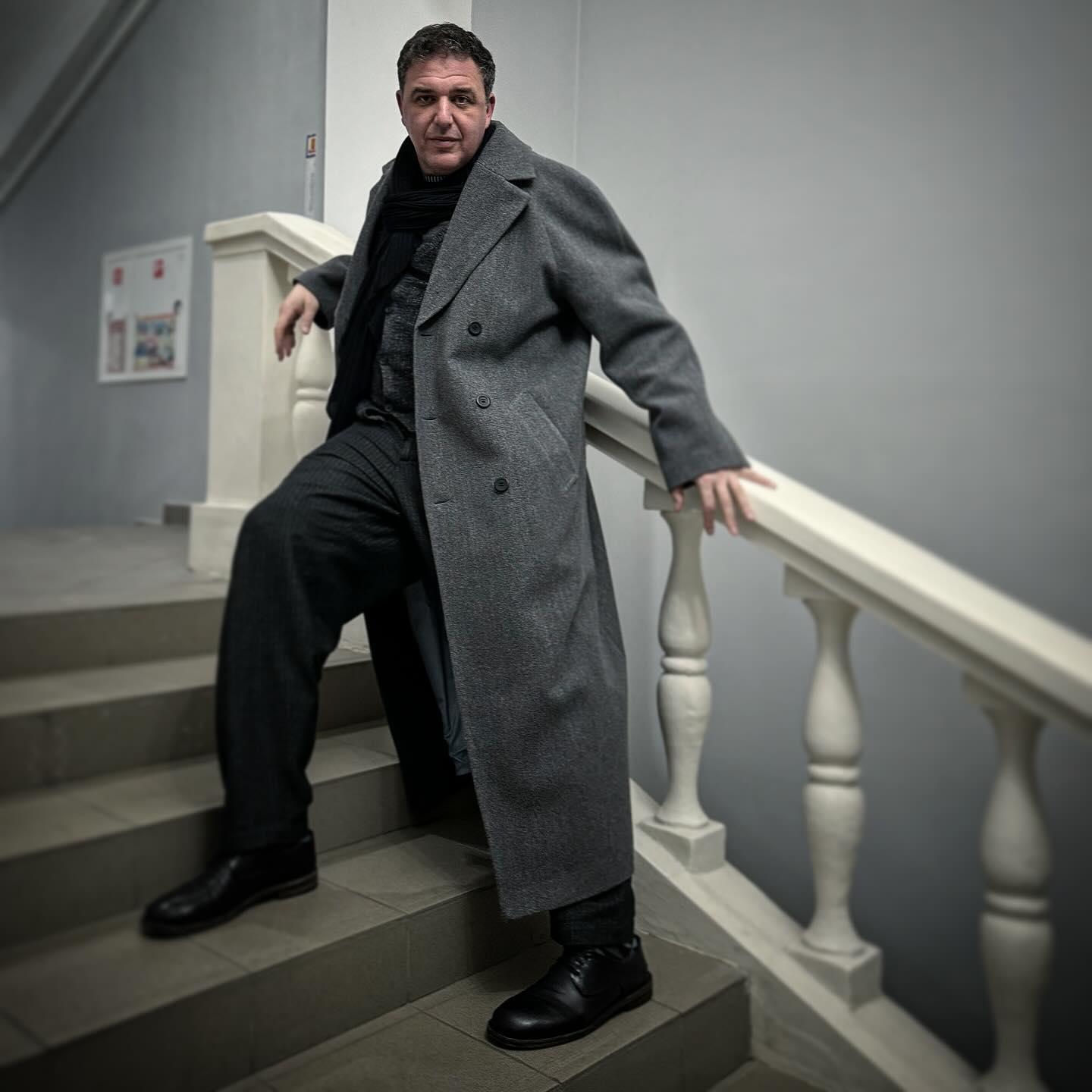 Как выглядит квартира Максима Виторгана, где он хранит свое детство и память о браке с Собчак