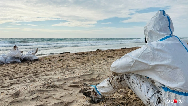 По данным оперштаба, к работам привлечено около 500 человек | Источник: Никита Зырянов / 93.RU