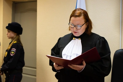 Court in Novomoskovsk Hears 35 Cases Against One Man