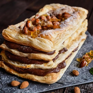 Что приготовить из слоеного теста быстро и вкусно: 5 простых рецептов