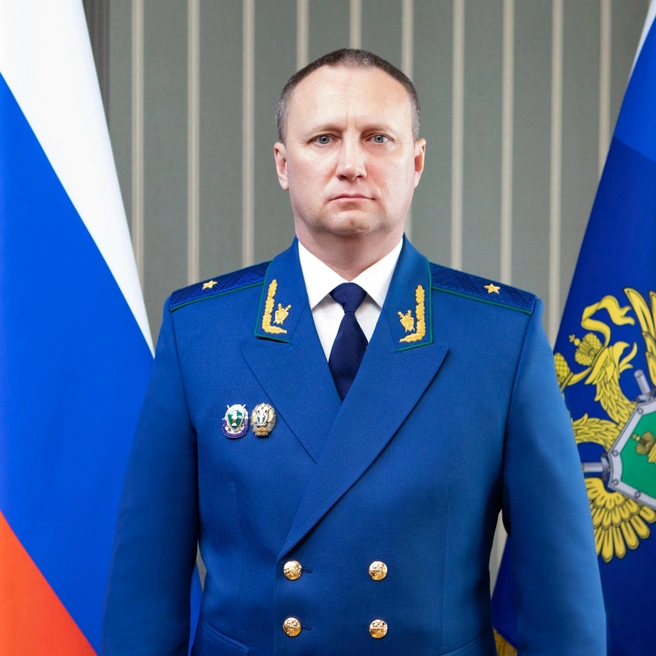 В приветственном слове он сказал, что приложит необходимые усилия для обеспечения верховенства закона, защиты прав и законных интересов жителей региона. | Источник: Прокуратура Приморского края