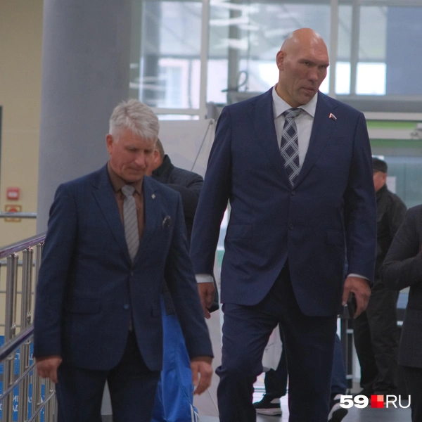 Награждение спортивных полицейских прошло в спорткомплексе «Энергия» | Источник: Тимофей Калмаков / 59.RU