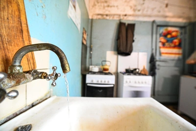 Residents of Kuzbass town denied recalculation for poor-quality hot water
