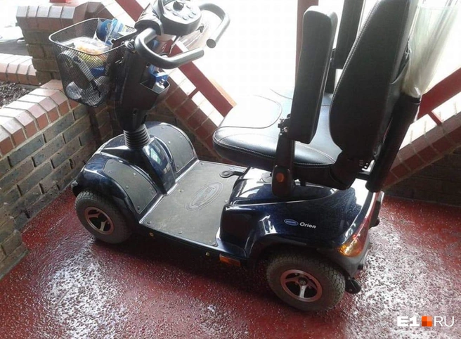 Те самые скутеры для инвалидов и пенсионеров | Источник: Ирина Семенова